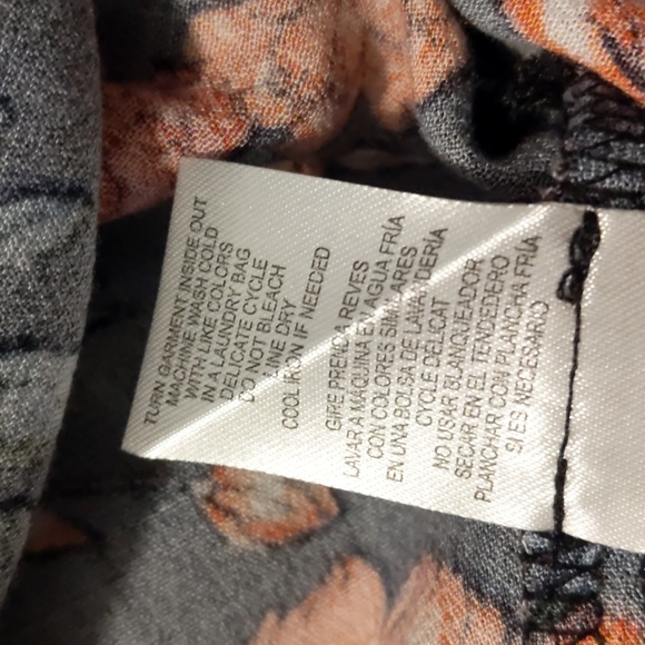 Democracy floral hi low blouse size 1X - Picture 13 of 13